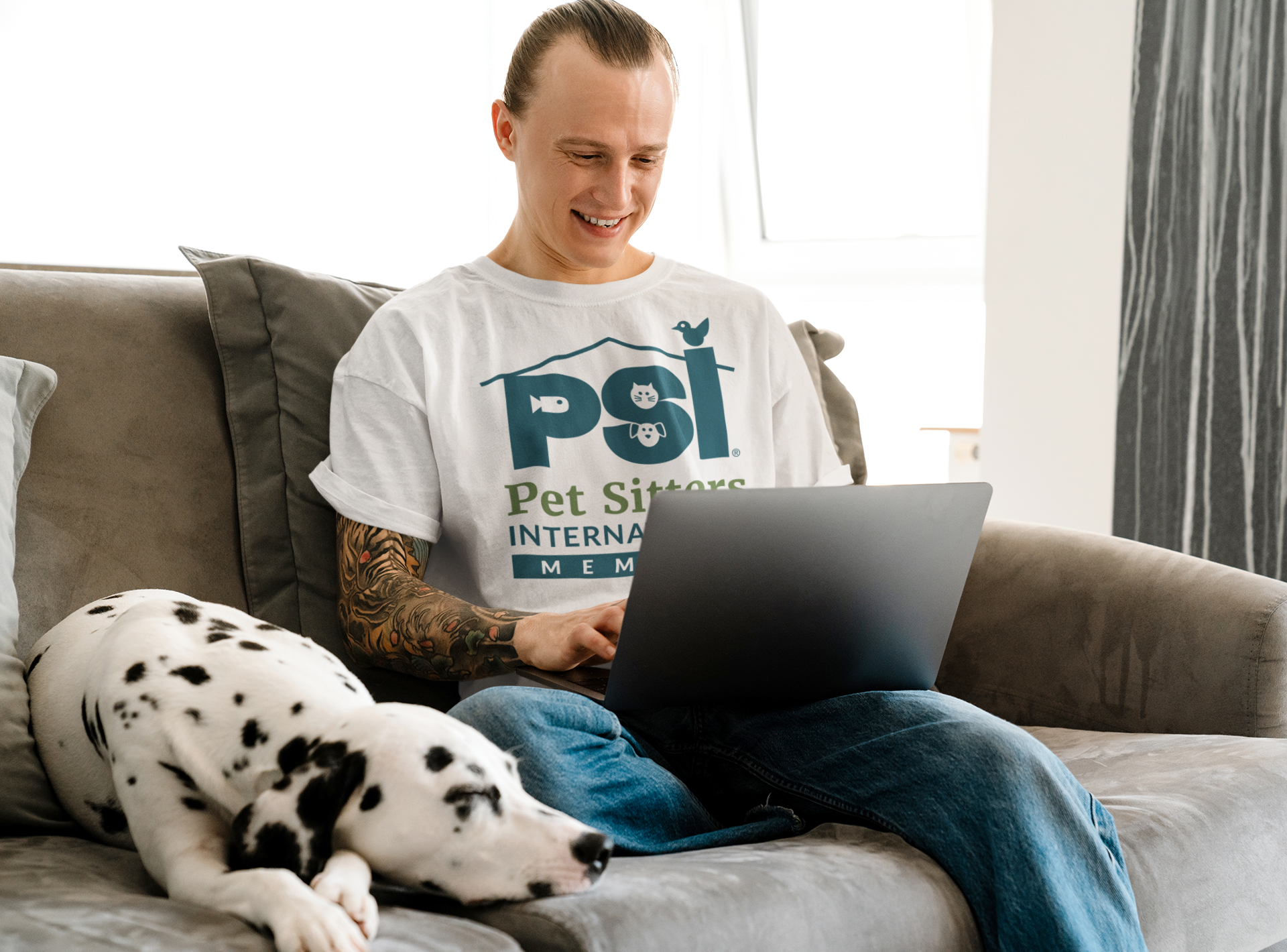 Professional pet-sitting industry celebrates 10th annual Pet-Sitter Education Month™